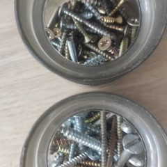 Śrubki, gwoździe, kołki - mix