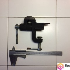 Imadełko / imadło stołowe małe - PRL