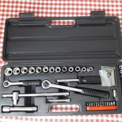 Zestaw  kluczy  nasadowych