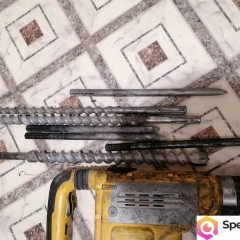 DEWALT D25722K MŁOT UDAROWO OBROTOWY SDS MAX