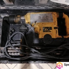 DEWALT D25722K MŁOT UDAROWO OBROTOWY SDS MAX