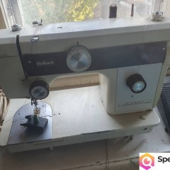 Maszyna do szycia elektryczna stara Brillant Dorina