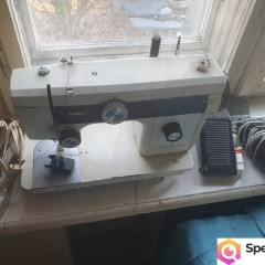 Maszyna do szycia elektryczna stara Brillant Dorina