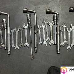 Zestaw kluczy serwisowych Mercedes Benz