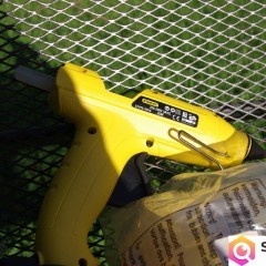 Pistolet do klejenia na gorąco STANLEY.