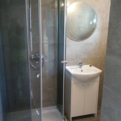 Dom do wynajęcia dla brygad pracowniczych.