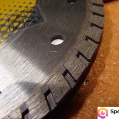 Tarcza diamentowa BOSCH fi 180 UNIVERSAL Ref. 2 608 600 281