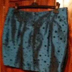 Mini   spodniczka w czarne kropki- tafta.