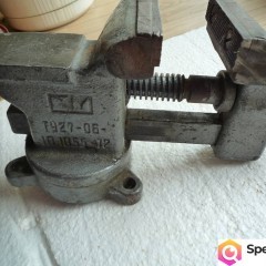 IMADŁO STOŁOWE prod. ZSRR (szerokość: 8cm, rozstaw: 8cm)