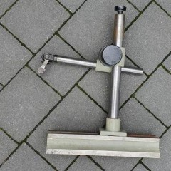 Uniwersalny stojak pomiarowy 300mm PAGUS