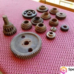 Koła zębate różne z czasów PRL-u