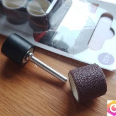 2 Trzpienie + tarcze Dremel 409 + rolka Dremel 432