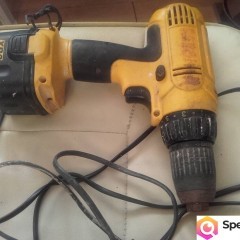 Wkrętarka DEWALT komplet