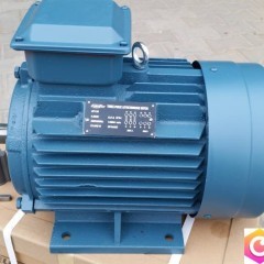 Sprzedam silnik 4 kW 380V 400V 2800 obr. siłowy trzyfazowy