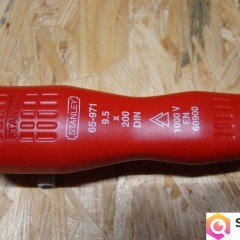 Wkrętak elektryczny STANLEY 1000 V 9,5 x 200 mm  Ref. 1-65-971