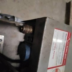 Podnośnik dwókolumnowy samochodowy 3t