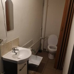 Dwa lokale i piętro do zagospodarowania Ryczywół przy Rynku Okazja.