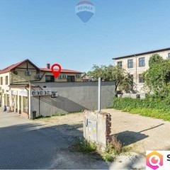 Lokale handlowe i działka w centrum Andrychowa