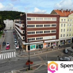 Sprzedam lokal użytkowy w domu towarowym w Wałbrzychu