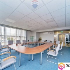 Wjazd z DK-HANDEL-BIURA-USŁUGI -TIR