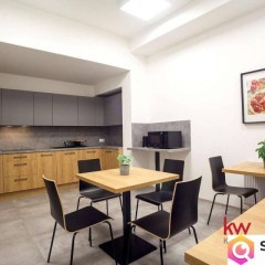 Oferta sprzedaży lokalu Bielsko-Biała 1918 metrów