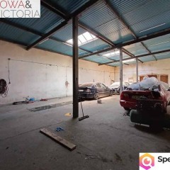 Hala/budynek usługowo-magazynowy z dużym placem.