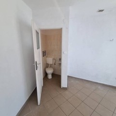 Sprzedam lokal z ogrzewaniem/ Puławy