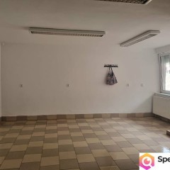 Sprzedam lokal 33 m2 niski czynsz