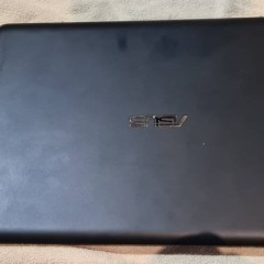 laptop ASUS R209H RAM 4 gb. Matryca 11.6" super stan