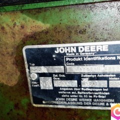 Ciągnik rolniczy JOHN DEERE 2250A