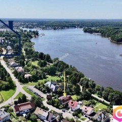 Komfortowy dom w pierwszej linii Jezioraka.