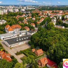 Klimatyczny dom z czerwonej cegły