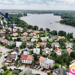 Dom wolnostojący w sąsiedztwie jeziora