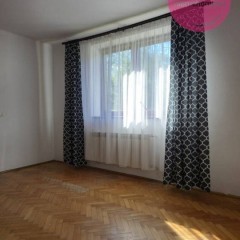 Dom jednorodzinny z suterenami i poddaszem,Lipinki