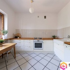 Dwa bliźniaki na dużej działce w Wawrze