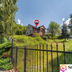 Dom w Tresnej z dużą działką 6 421 m²
