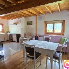 Drewniany dom przy linii brzegowej, 60 m2, Markusy