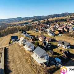 Dom z widokiem na jezioro i Tatry