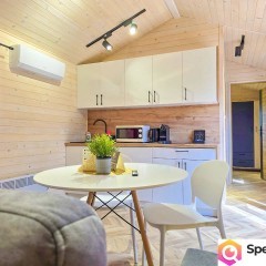 Energylandia + Nocleg 100m od parku - prywatne jacuzzi, basen, sauna