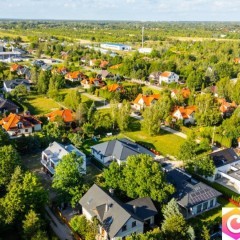 Połowa bliźniaka z dużą działką przy Kampinosie